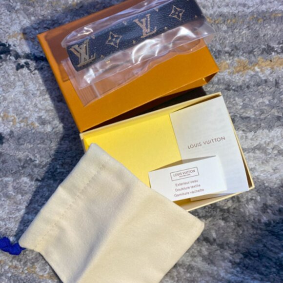 Louis Vuitton Men's Slim Bracelet - Picture 2 of 2